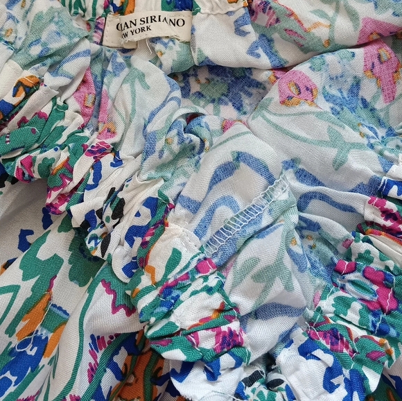 crop top blouse, Christian Siriano, size S,M, 100% rayon, bare shoulders. - Picture 9 of 12